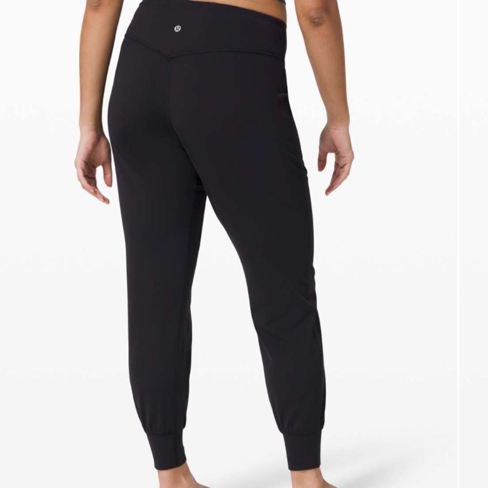 Lululemon Align Jogger 28"